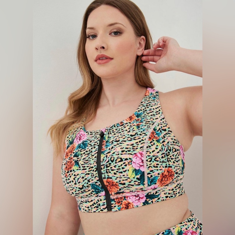 TORRID Plus Size - 2X Low-Impact Wireless Zip-Front Active Sports Bra